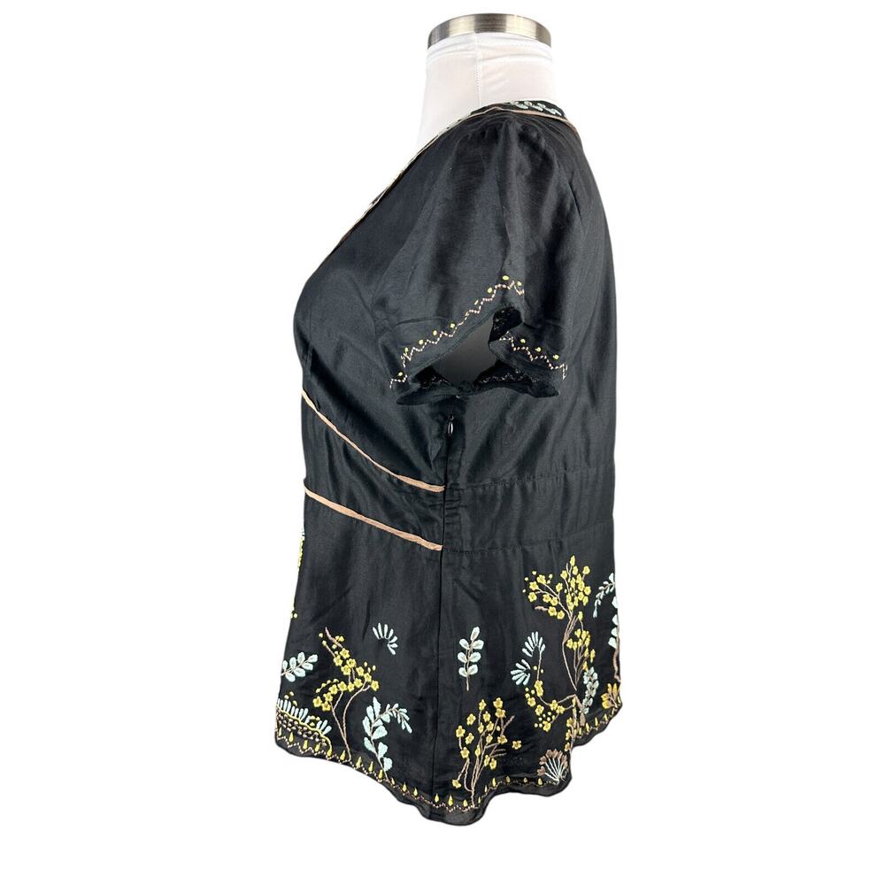 Sundance Embroidered Blouse Floral Deep V-Neck Button Peasant Top Black Size 16 - Picture 7 of 10